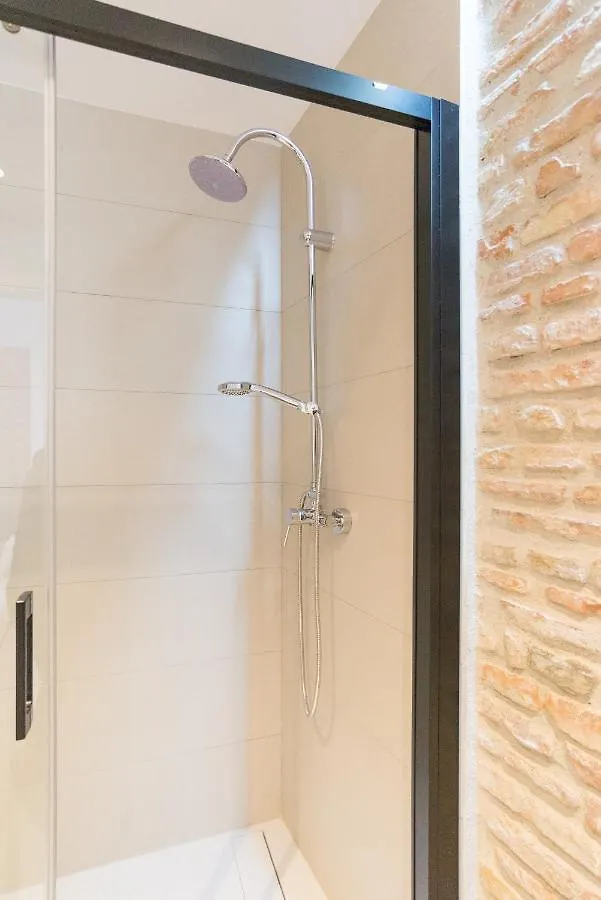 Te1A-El Teatro Brick Wall Suite Prime Location Malaga